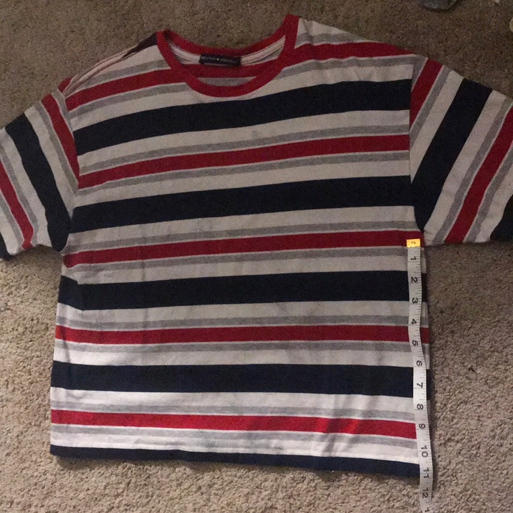 Brandy Melville tee - Picture 4 of 4